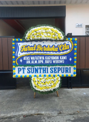 Papan Bunga Duka di Mamajang Dalam